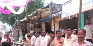 बहराइच के नानपारा में छठे बड़े मंगल पर विशाल भंडारे:भक्तों ने की पूजा-अर्चना, राहगीरों ने ग्रहण किया प्रसाद