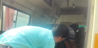 कलवारी में दो बाइकों की भिड़ंत:युवक गंभीर रूप से घायल, समाजसेवियों ने पहुंचाया अस्पताल