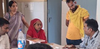 महुलानी PHC में स्वास्थ्य मेले से 23 मरीजों को राहत:सिद्धार्थनगर के बुखार-डायबिटीज के सबसे ज्यादा केस