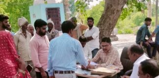 अमोढ़ा खास में चकबंदी न्यायालय का आयोजन:सीओ सत्यप्रकाश सिंह ने सुनी शिकायतें, 10 जून अगली तारीख
