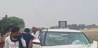 श्रावस्ती में कार की टक्कर से बाइक सवार गंभीर:हादसे के बाद जुटी भीड़, ग्रामीणों ने पहुंचाई मदद