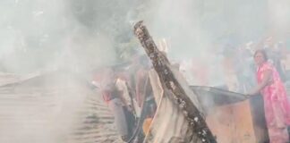 बहराइच में 11 घर जलकर राख:अज्ञात कारणों से लगी आग, लाखों का गृहस्थी का सामान स्वाहा