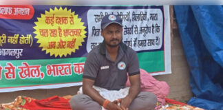 खिलाड़ियों की लगातार उपेक्षा के खिलाफ बिहार के क्रिकेट खिलाड़ी का आमरण अनशन