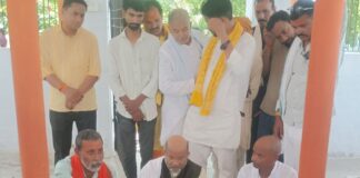 पीएम मोदी के 12 साल पूरे:बहराइच के महसी में कार्यक्रम, आंगनबाड़ी कार्यकर्ताओं को मिले नियुक्ति पत्र, स्मार्टफोन