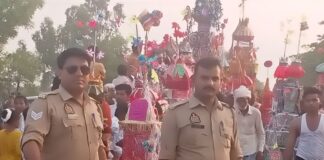 श्रावस्ती में मोहर्रम का जुलूस शांतिपूर्ण संपन्न:पुलिस बल की मौजूदगी में दूर-दराज से आए ताजिया निकाले गए
