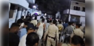 सड़क हादसे के बाद दो पक्षों में हुई हिंसक झड़प, आरोपी घरों में ताले लगाकर फरार