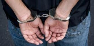 पवई में 30 साल के आदमी को ट्रांसजेंडर बनकर घर में घुसकर महिला से रेप करने के आरोप में गिरफ्तार किया गया