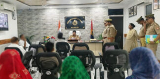 पुलिस अधीक्षक द्वारा जनसुनवाई में शिकायतकर्ताओं की सुनी गयी समस्याएं,