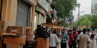 नगर निगम का अतिक्रमण अभियान एक दिन में सिमटा, फुटफाथो पर फिर हुआ कब्जा