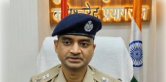 प्रयागराज में मोहर्रम के मद्देनज़र पुलिस ने किया पैदल मार्च, सुरक्षा व्यवस्था का लिया जायजा