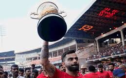 आईपीएल चैंपियन बनने के बाद RCB के प्लेयर पर गिरी गाज