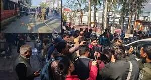 देहरादून में हिंदू युवक की हत्या पर बवाल आरोपी के घर को लगाई आग