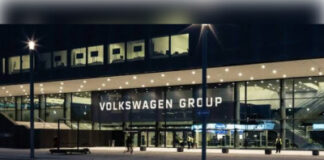 Volkswagen में बड़े बदलाव की तैयारी! 1 लाख नौकरियों पर संकट, 4 फैक्ट्रियां भी हो सकती हैं बंद