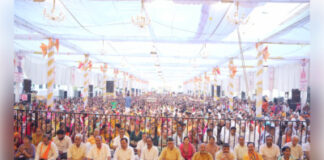 श्रीराम कथा का चतुर्थ दिवस: महतारी शब्द में निहित है वात्सल्य का अद्भुत भाव : रामभद्राचार्य
