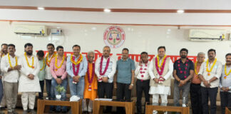 लखनऊ व्यापार मण्डल के पदाधिकारी निर्विरोध हुऐ निर्वाचित