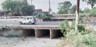 बस्ती के कंहईपुर में सरयू नहर सूखी:धान-गन्ने की सिंचाई प्रभावित, किसान महंगे डीजल पर निर्भर