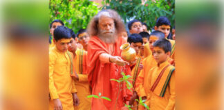 पर्यावरण दिवस पर स्वामी चिदानन्द ने दिया संदेश-“स्वच्छता बाहर, स्वच्छता भीतर”
