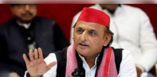 जनता से हार गयी भाजपा, सांसद खरीदने की बना रही योजना: अखिलेश यादव