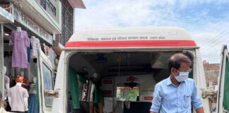 हरैया आसरा आवास में दो बुजुर्ग 15 दिन से फंसे:गंभीर हालत में मिले, ‘सेवा समर्पण भाव’ ने किया रेस्क्यू