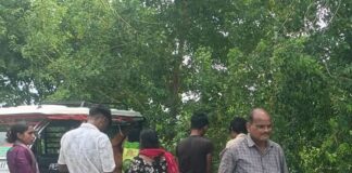 बस्ती में ई-रिक्शा पलटा, पांच घायल:पोखरा-पोखरनी मार्ग पर हादसा