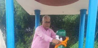 अमर शहीद दया शंकर शुक्ल की पुण्यतिथि:ब्लॉक प्रमुख प्रतिनिधि ने दी श्रद्धांजलि