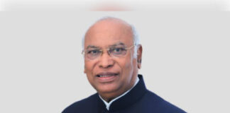 नीट पेपर लीक मामले में प्रदर्शनकारी युवाओं को डराया जा रहा : खरगे