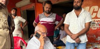 ओवररेटिंग पर उर्वरक विक्रेता का लाइसेंस निलंबित:परसा-परशुरामपुर मार्ग पर कृषि मंत्री के औचक निरीक्षण के बाद विभाग ने की कार्रवाई
