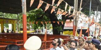 कमिश्नर-डीआईजी ने श्रावण मेला का जायजा लिया:भदेश्वरनाथ से अयोध्या बॉर्डर तक मार्ग का निरीक्षण किया, ड्रोन निगरानी और अलग पार्किंग का इंतेजाम होगा