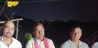 रुधौली विधायक ने शोक संतप्त परिवार से की मुलाकात:मझौआ जगत पहुंचकर व्यक्त की संवेदना, ब्रह्मभोज कार्यक्रम में भी हुए शामिल