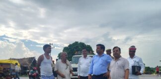 धानी राप्ती नदी का उपजिलाधिकारी ने किया निरीक्षण:अधिकारियों को दिए आवश्यक निर्देश