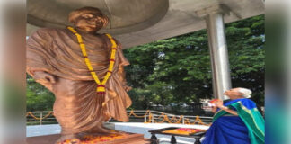 स्वामी विवेकानंद का जीवन भारत की सनातन चेतना का एक जीवंत प्रकाश-स्तंभ : आनंदी बेन पटेल