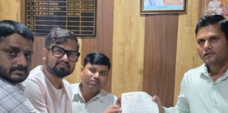 बभनान में बिजली संकट का नगर पंचायत अध्यक्ष ने उठाया:जर्जर तार और लो वोल्टेज से लोग परेशान, ज्ञापन सौंपा