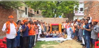 वाराणसी: बस्ती को मिलेगी नई सड़क, विधायक ने इंटरलॉकिंग सड़क का किया शिलान्यास