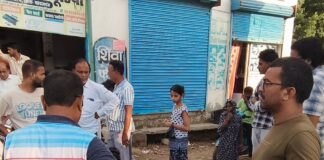 नौतनवा में ब्रेकर से हादसा, महिला-युवक घायल:पुलिस ने घायलों को अस्पताल पहुंचाया, ब्रेकर हटाने की मांग
