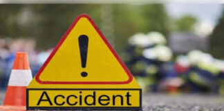 सोनभद्र: ट्रक की चपेट में आने से बाइक सवार तीन लाेगाें की मौत