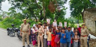 बलरामपुर पुलिस द्वारा समस्त थाना अन्तर्गत मिशन शक्ति जनजागरूकता कार्यक्रम आयोजित कर, महिलाओं एवं बालिकाओं को सुरक्षा और अधिकारों के प्रति किया गया जागरूक*