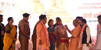 मुख्यमंत्रीआदित्यनाथ योगी ने जनपद श्रावस्ती को दिया 396 करोड़ लागत वाली 83 परियोजनाओं की सौगात,तथा विपक्ष पर साधा निशाना