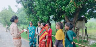 बलरामपुर पुलिस द्वारा समस्त थाना अन्तर्गत मिशन शक्ति जनजागरूकता कार्यक्रम आयोजित कर, महिलाओं एवं बालिकाओं को सुरक्षा और अधिकारों के प्रति किया गया जागरूक*