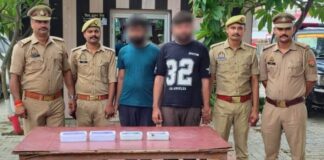 मदद के बहाने बदल देते थे कार्ड, रायबरेली पुलिस ने 107 ATM कार्ड के साथ दो शातिर ठगों को दबोचा