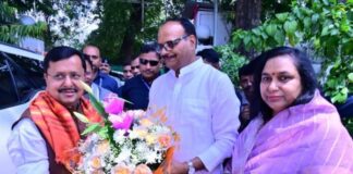 लखनऊ : डिप्टी सीएम बृजेश पाठक के आवास पर BJP की अहम बैठक समाप्त, नितिन नवीन संग लंच और आम पार्टी