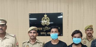 पुलिस पर फायरिंग कर भाग रहे तीन बदमाश गिरफ्तार:बस्ती में मुठभेड़ के बाद तमंचे, कारतूस और बम बरामद