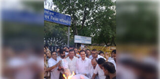 दिल्ली छात्र आंदोलन के समर्थन में अजमेर कांग्रेस का प्रदर्शन, पीएम मोदी का पुतला फूंका