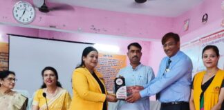 ‘कैंसर मुक्त भारत यात्रा’ के तहत छात्राओं को किया जागरूक:बहराइच में सर्वाइकल कैंसर, HPV संक्रमण और टीकाकरण पर दी जानकारी, निकाली रैली
