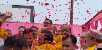 बहराइच के पयागपुर में भाजपा का शक्ति प्रदर्शन:प्रदेश अध्यक्ष के स्वागत में उमड़ा जनसैलाब, जेसीबी से पुष्प वर्षा