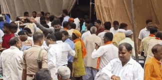 महाराजगंज में भाजपा कार्यकर्ताओं को परोसा गया मीट-चावल:BJP बूथ सम्मेलन में ‘वीर भोज’ की चर्चा, विधायक बोले- ‘भोजन है, भोजन’
