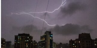 मुंबई में अगले 2 दिनों के लिए रेड अलर्ट
