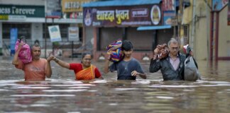 पालघर और वसई-विरार के बाढ़ पीड़ितों के लिए मदद की घोषणा