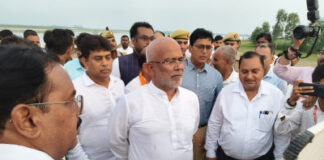 जल शक्ति मंत्री ने शारदा नदी के कटानरोधी कार्यों का किया निरीक्षण,24 घंटे निगरानी के दिए निर्देश