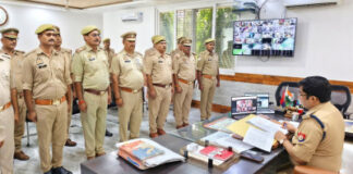 पुलिस अधीक्षक संतकबीरनगर द्वारा जुलाई में आईजीआरएस पर प्राप्त असंतुष्ट फीडबैक की समीक्षा,