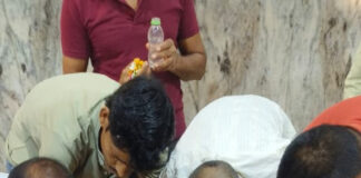 घुइसरनाथ धाम में जलाभिषेक को उमड़े श्रद्धालु